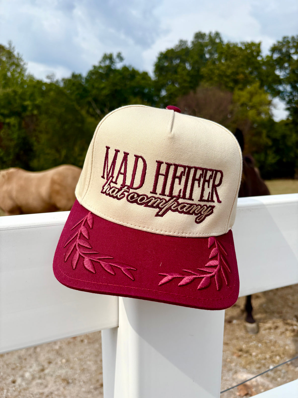MAD HEIFER LEAF RED
